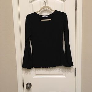 Long sleeve pullover